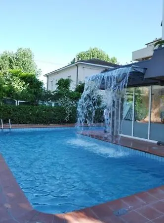 Hotel Carol & Grazia 3*